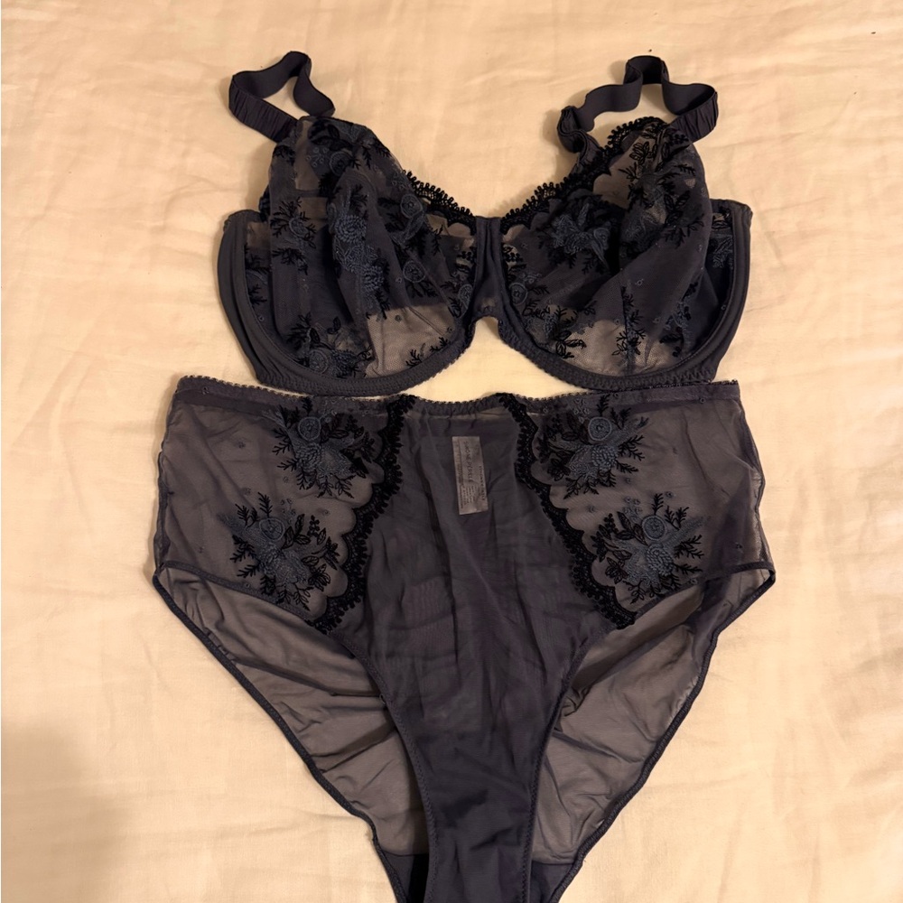 Simone Perele Sheer Lace Bra Set in Cinder Blue